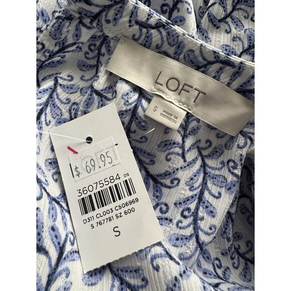 NWT LOFT Women's Classy Print Ruffle Shoulder Blouse sz S Career Summer MSRP $69 - Picture 4 of 15